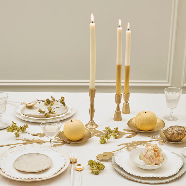 Our gold candles, with an ivory top and gold dipped base, make a wonderful table centrepiece or decoration. Image2