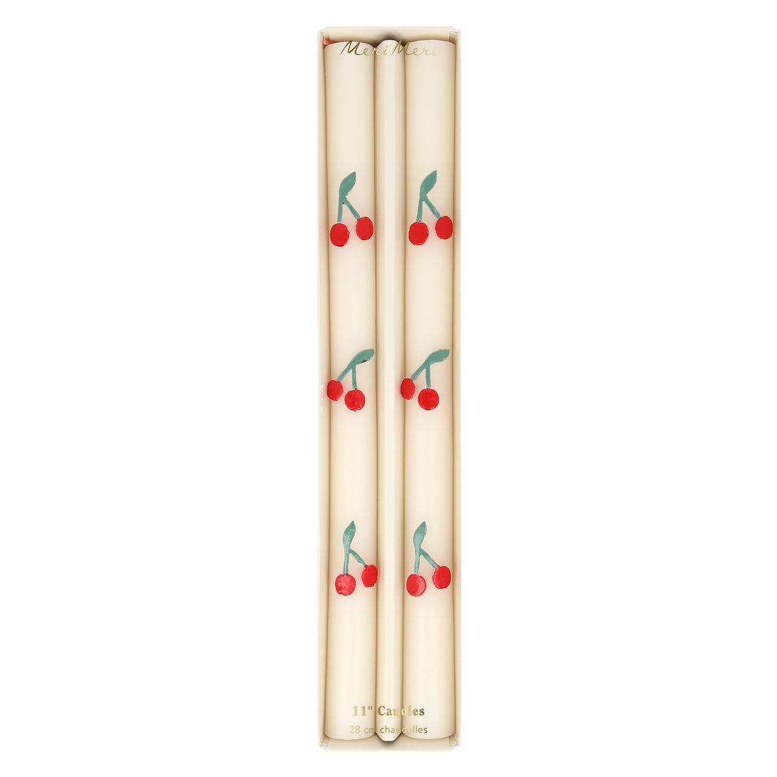 These table candles, with coloured wicks and cherry details, are ideal as a host gift or when you're looking for decorative candles.