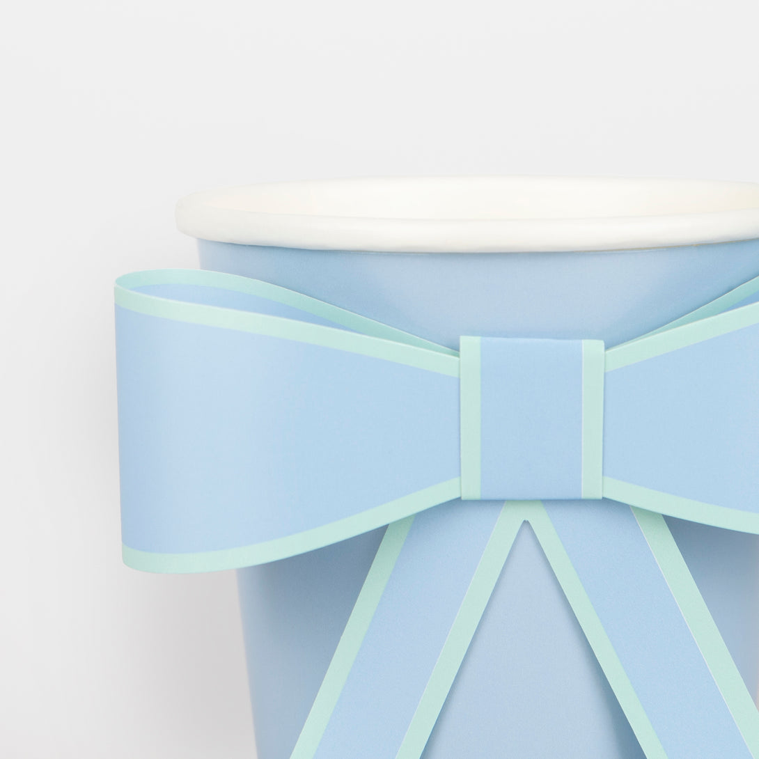 Our party cups, with bows, in pastel colours look amazing for baby showers, bridal showers or any springtime party.