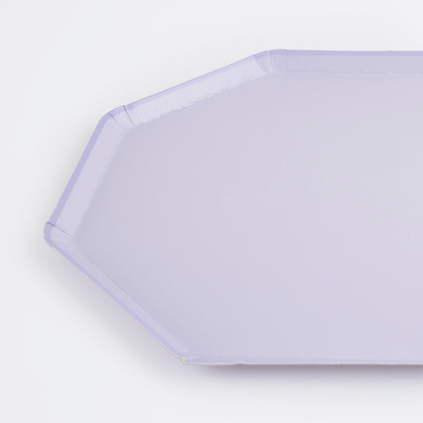 Our octagonal plates are the ideal side plates for any special party, the stunning periwinkle colour looks amazing. Image3