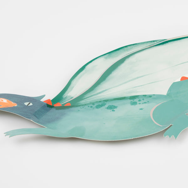Our paper plates, in the shape of dragons, are ideal for a dragon party. Image2