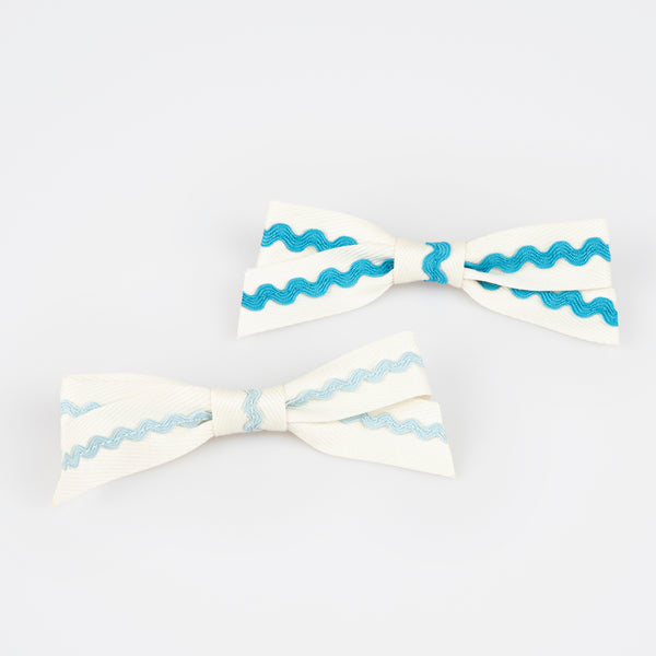 Our bow hair clips feature on-trend ric rac in pretty colours, fabulous as kids accessories. Image4