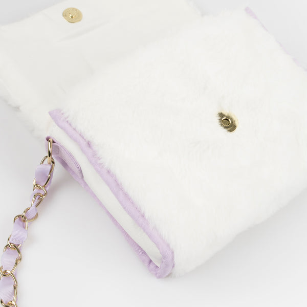 Kids accessories are meant to be fun, and our cat handbag crafted from soft plush is fun and chic. Image4