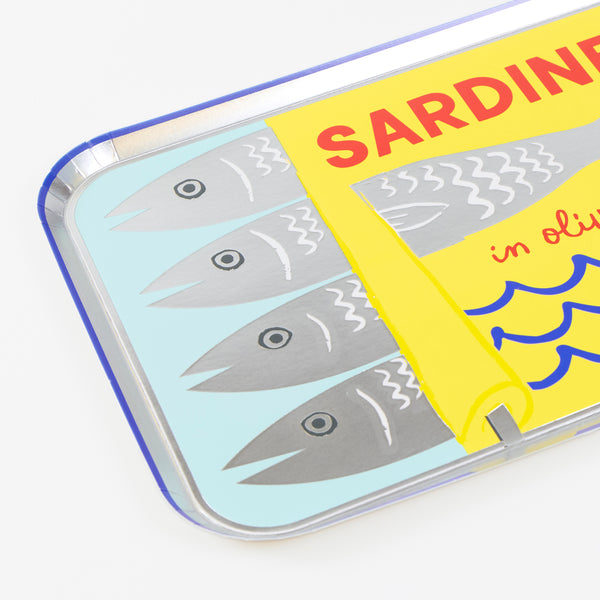 Our party plates, made from paper, are designed to look like a tin of sardines, perfect for an ocean-themed party or summer celebration. Image3