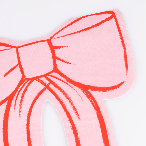 Our pink paper napkins feature a big bow design, so will look on-trend at a baby shower, bridal shower, princess party or fairy party. Image3