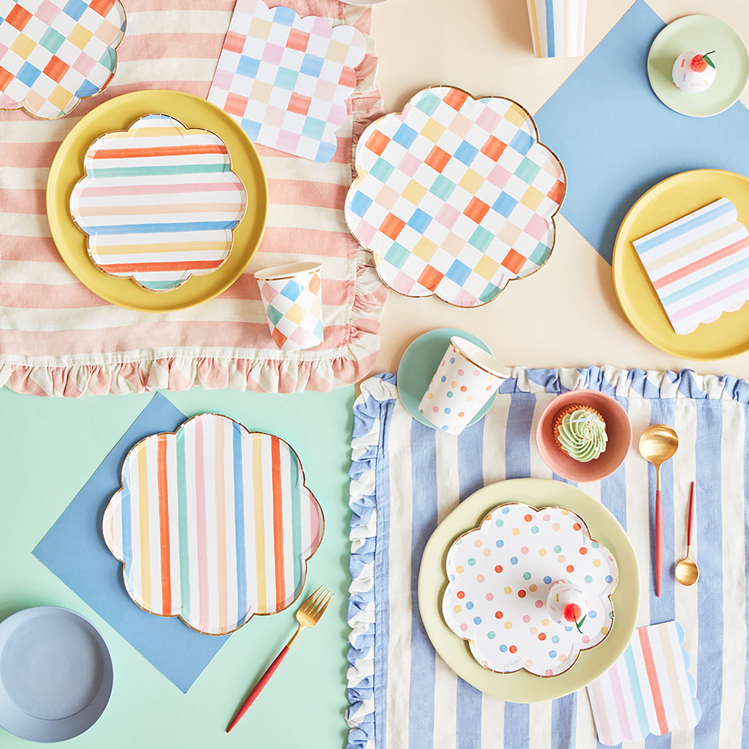 Our decorative plates include spotty plates, checked plates and striped plates in bright colours.