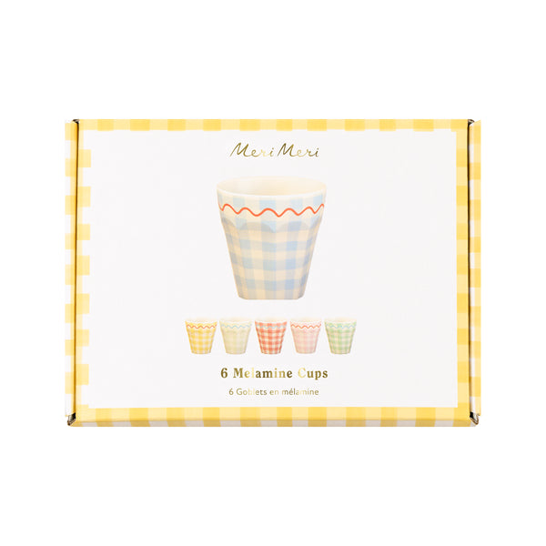 Our reusable cups feature a summery gingham design in six different colours, perfect to use as baby shower cups, birthdays for picnics. Image5