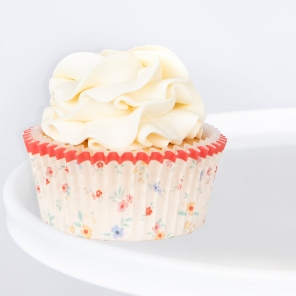 If you're looking to make baby shower cupcakes or birthday cupcakes then our animal cake toppers and floral cupcake cases are ideal. Image6