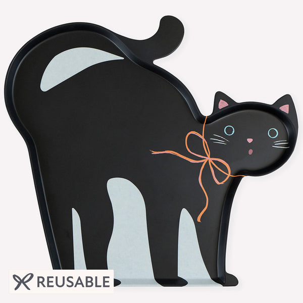 Our Halloween platter, made from melamine resin and cellulose, with a playful black cat design, is perfect to reuse year after year. Image1
