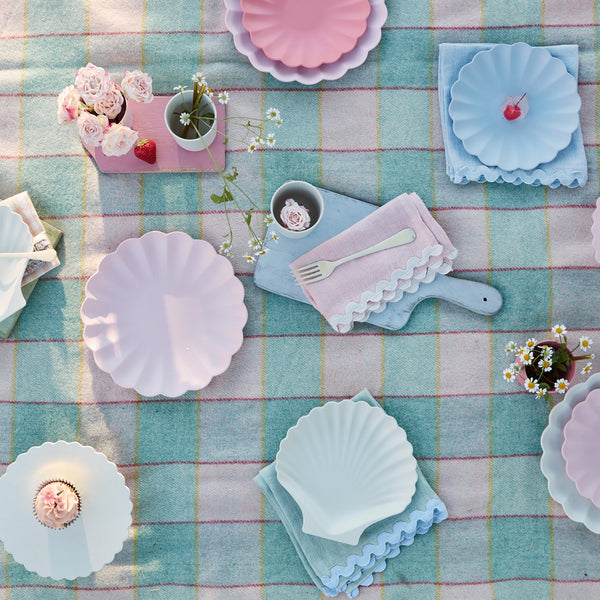Our party napkins, with ric rac decoration, are perfect for party tableware. Image2