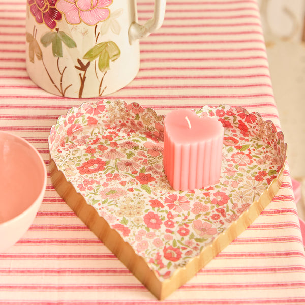 Our heart-shaped jewellery tray, made from enamelled metal, makes a wonderful Valentine's Day gift for all ages. Image2