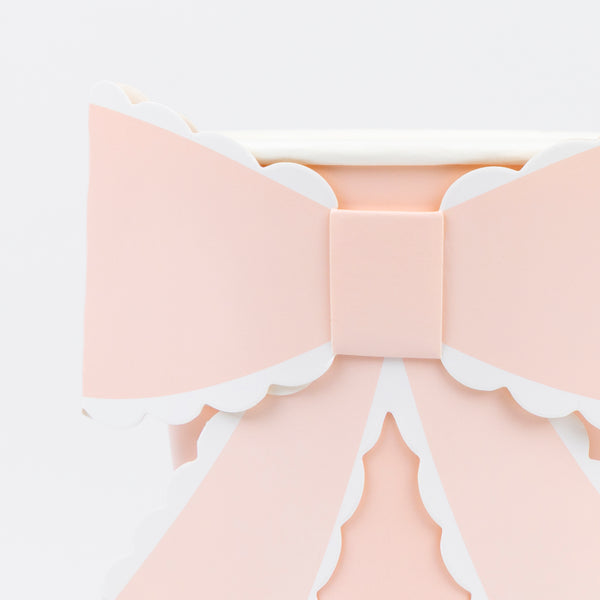 Our party cups feature big 3D bows for stylish flair, each set features pink cups and white cups, perfect for hot or cold party drinks. Image3