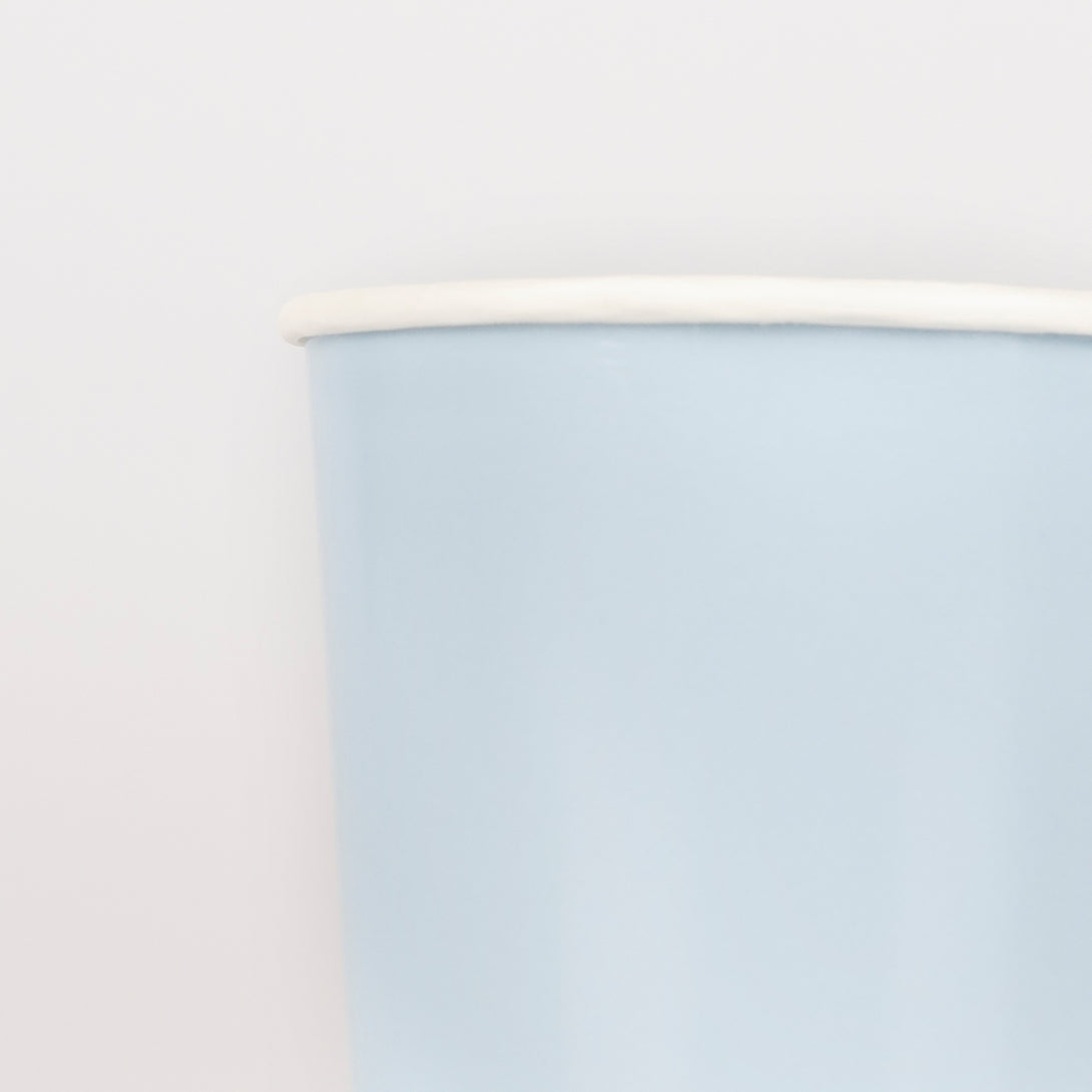 Our paper cups, in sky blue, are the perfect kids cups for any celebration, picnic or as cocktail party cups.