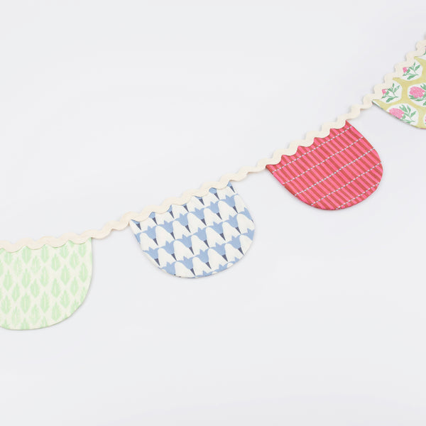Our fabric garland is a reusable garland for party after party, or as a wall hanging for all year. Image5