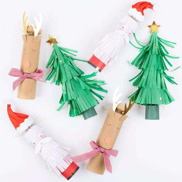 Bring the cheer of Santa to a family Christmas party with our paper plates, cups, napkins, crackers and statement Christmas garlands. 