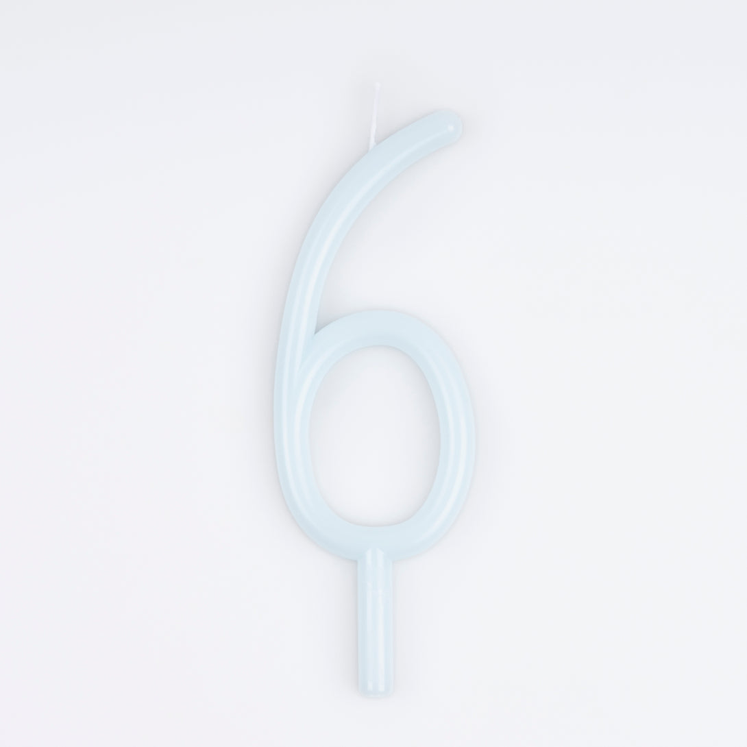 Add decoration, and numbers, to a birthday cake with our number candles in soft colours.,Add decoration, and numbers, to a birthday cake with our number candles in soft colours. Image1