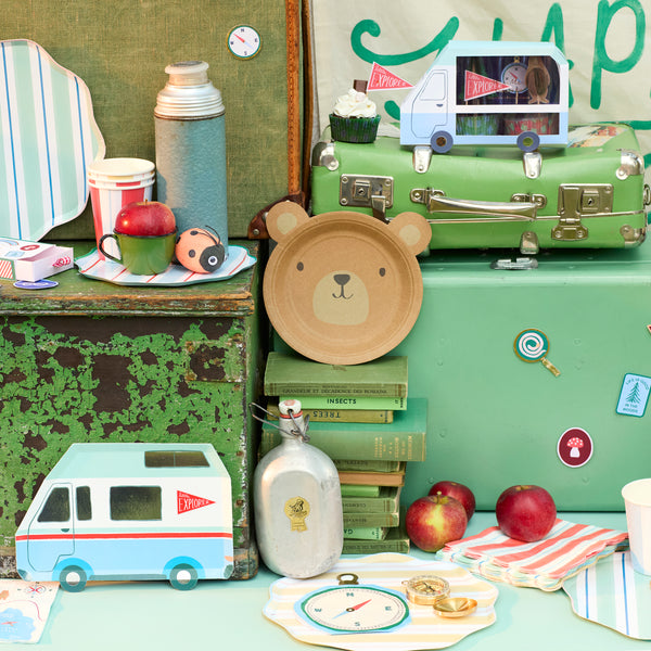 Our bear plates, made with stonekraft paper, are adorable and will look great at a woodland-themed party, camping party or picnic. Image2