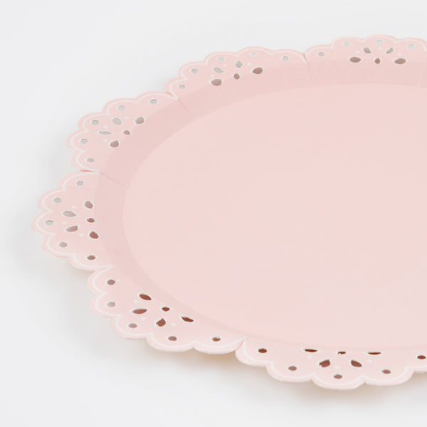 Our pink plates and peach plates, with a pretty lace design, are the perfect bridal shower plates. Image4