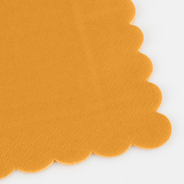 Our party napkins, in a lovely yellow colour, will look great at any meal. Image2