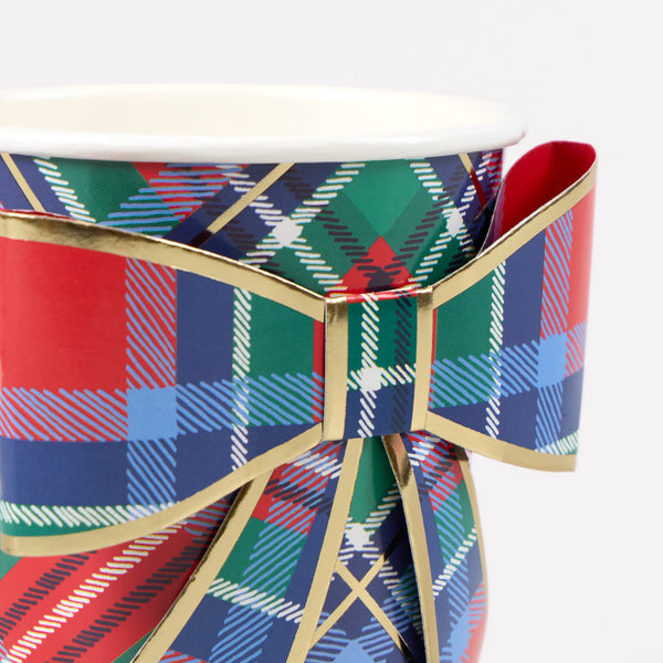 Decorate your Christmas dinner table with our tartan plates, napkins, cups, crackers and add a festive flair with the tartan bow garland. Image13