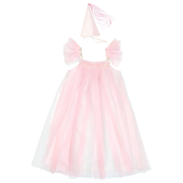 This costume, with a princess dress and hat with tassels, is perfect for a princess party. Image7