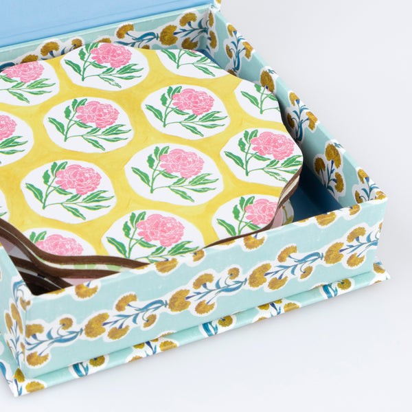 Get style with practicality with our wooden coasters featuring laminated Molly Mahon floral patters and a cork backing. Image5