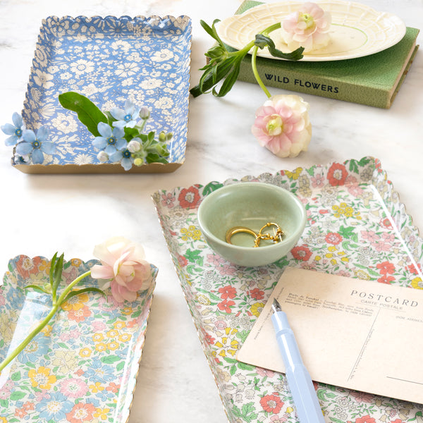 Our Liberty accessory tray is made from metal with a clear enamel finish and a pretty Liberty print design, perfect to keep your jewellery in. Image2