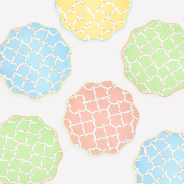 Our party plates, in a side plate size, come in four summery colours with a charming bamboo design, perfect for birthdays and picnics. Image1