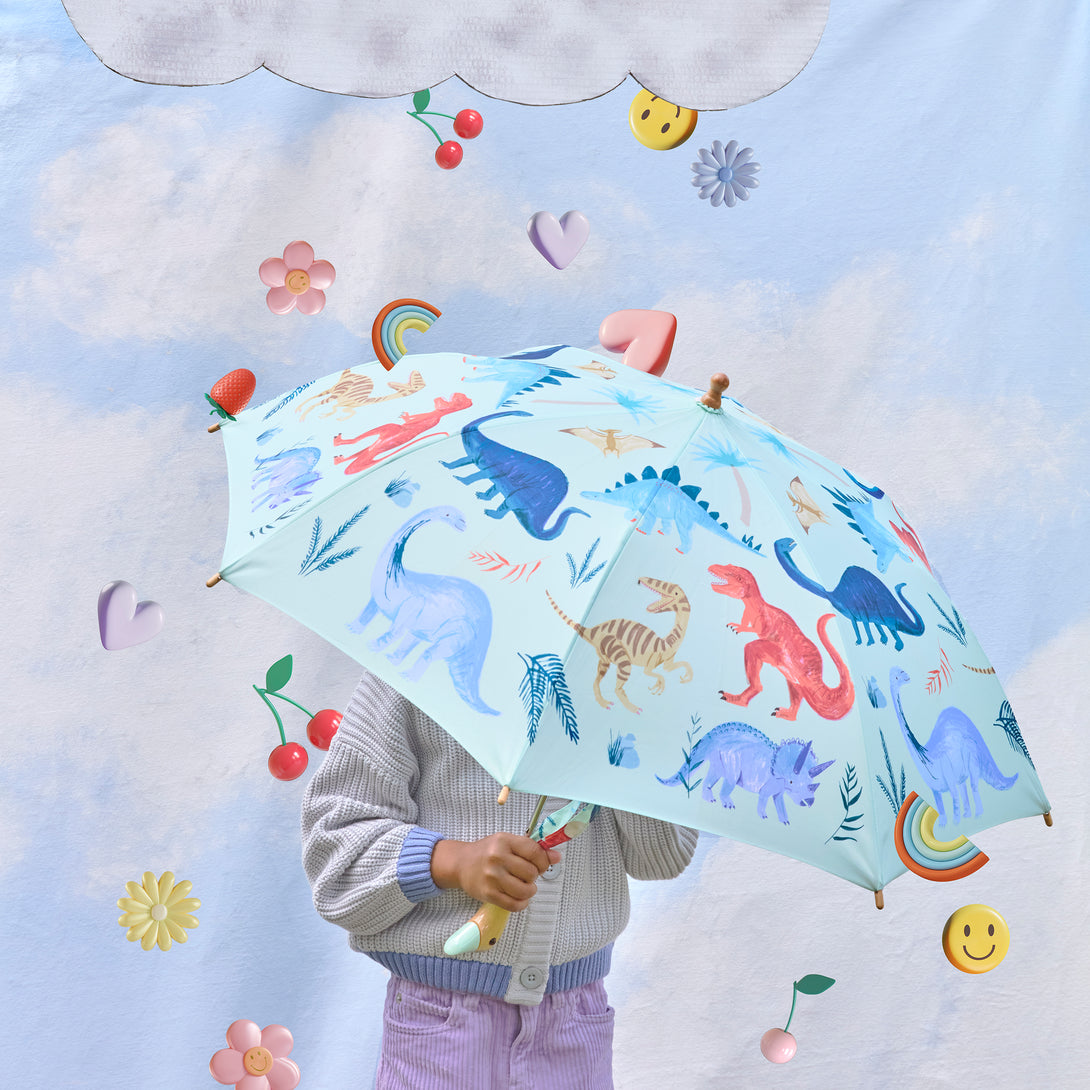 The Duckling is lightweight, durable and features a pinch-proof mechanism Image2