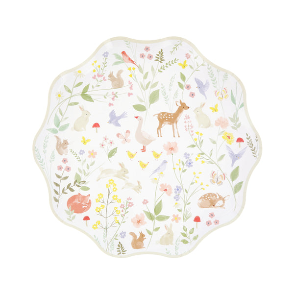 Our side plates, made from high quality paper, feature a floral and baby animal design in soft colours, ideal as baby shower plates. Image5