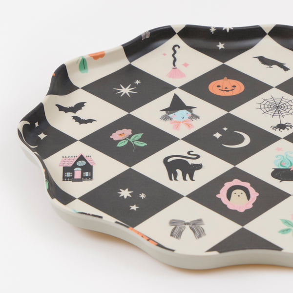 Our Halloween plates, made from melamine resin and cellulose, feature a vibrant patchwork patter and happy Halloween characters and icons. Image2