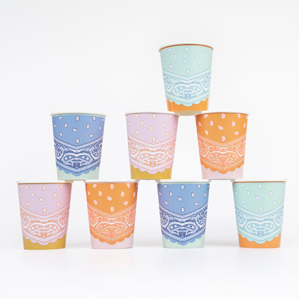 Our paper cups feature a fun banana design, ideal for a Western birthday party theme.