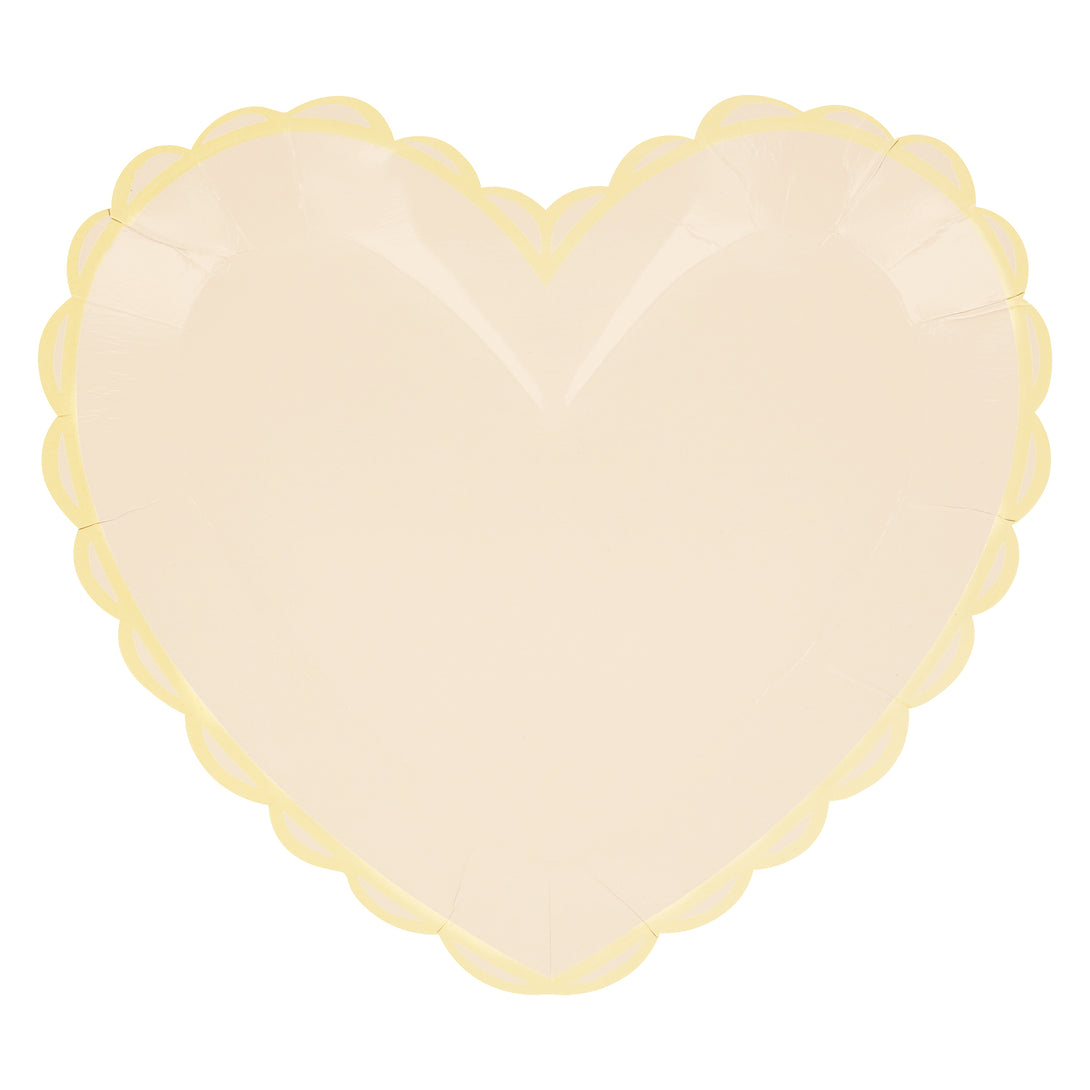 Our dinner plates, in heart shapes, feature a range of pretty pastel colours and a scalloped border.