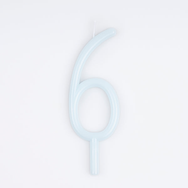 Add decoration, and numbers, to a birthday cake with our number candles in soft colours.,Add decoration, and numbers, to a birthday cake with our number candles in soft colours. Image1