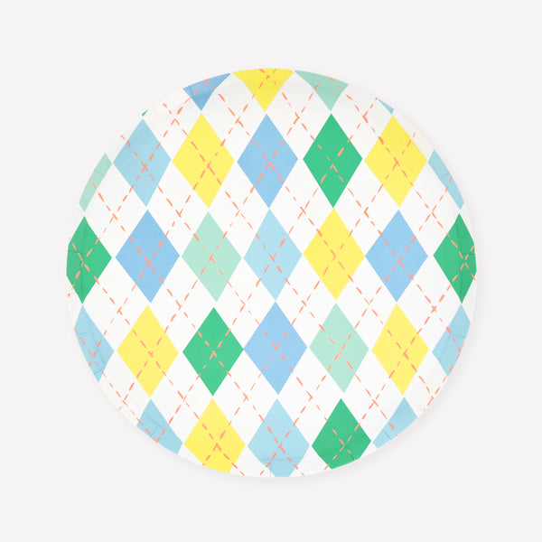 Our side plates, made from premium paper, feature a colourful argyle design, ideal for a tennis party, golf party, picnic or birthday meal. Image1
