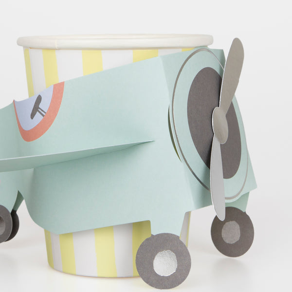 Kids who love airplanes will love our airplane party set which includes an airplane garland, plates, napkins and cups.  Image1