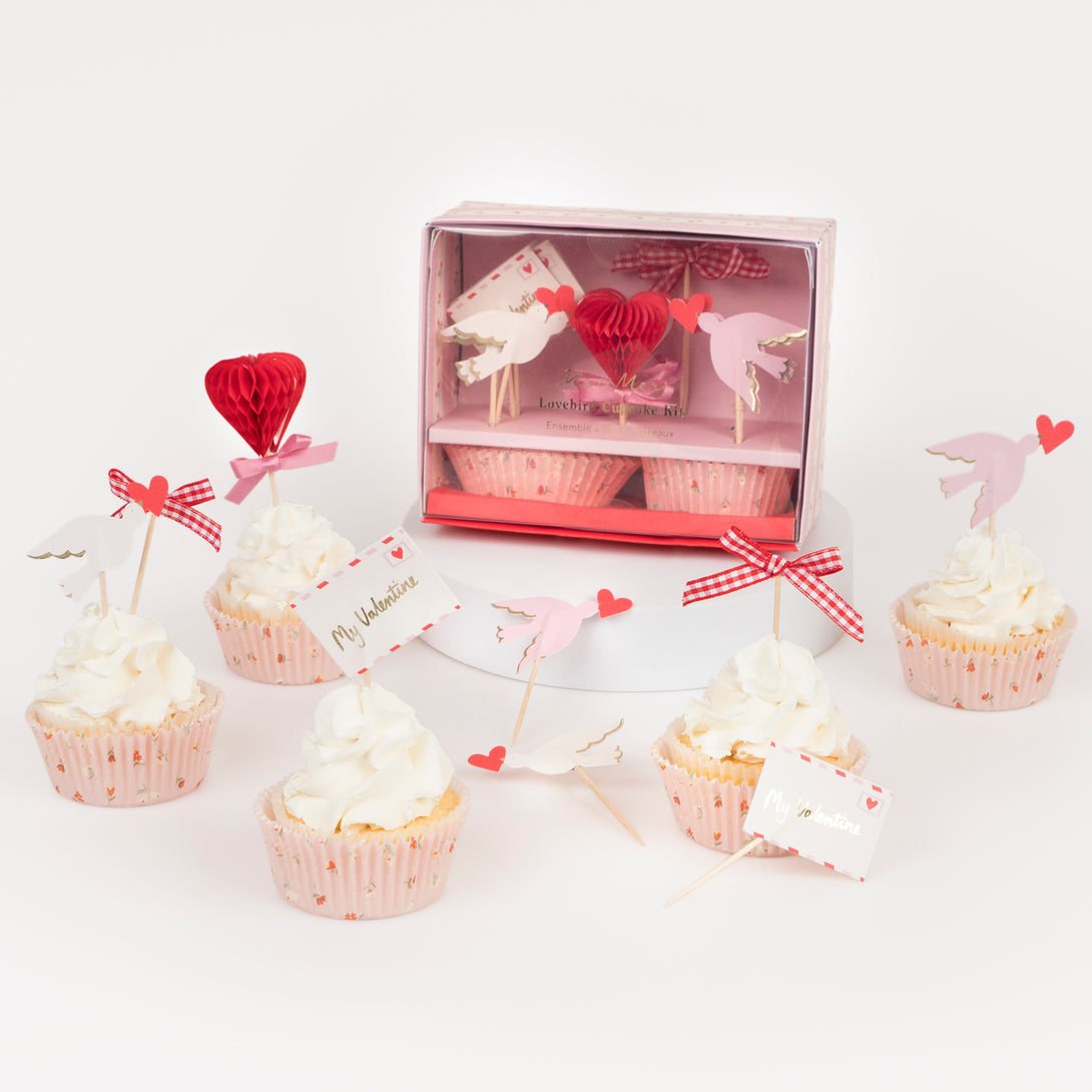 Your Valentine's cupcakes will look super sweet with our pink and red cake toppers and cupcake cases. Image3