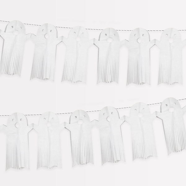 Our large ghost garland has fringed details, and is easy to hang and pack away for use year after year. Image3