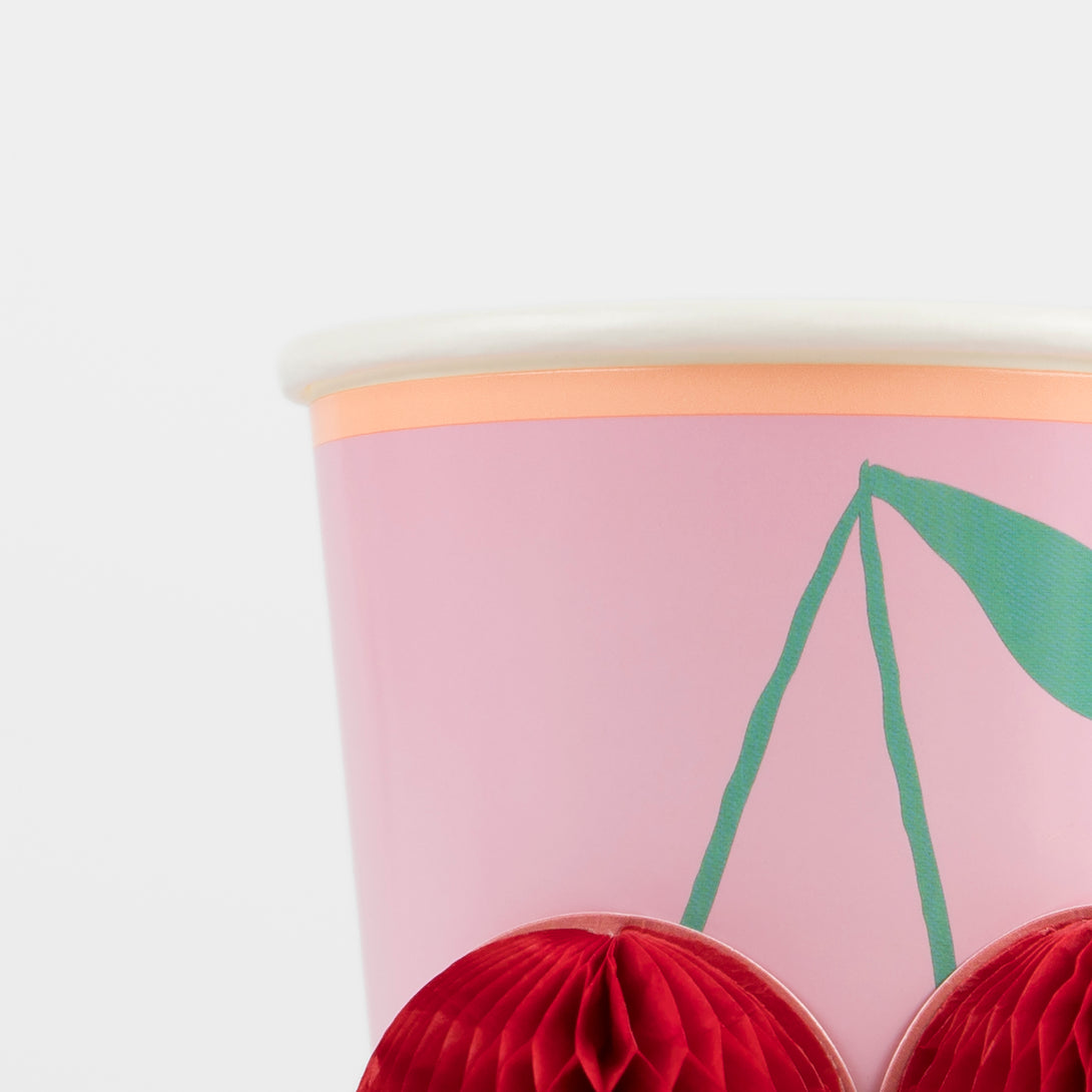 Our paper cups have fun designs with a 90s vibe, including flowers, hearts, cherries and stars. Image3