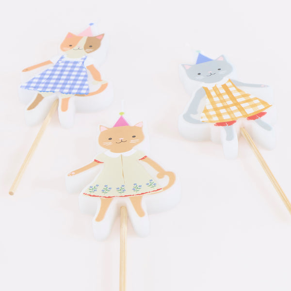 Our birthday candles, featuring four charming kittens in folk-inspired dress, are just perfect for a kitten-themed party or fun afternoon tea. Image3
