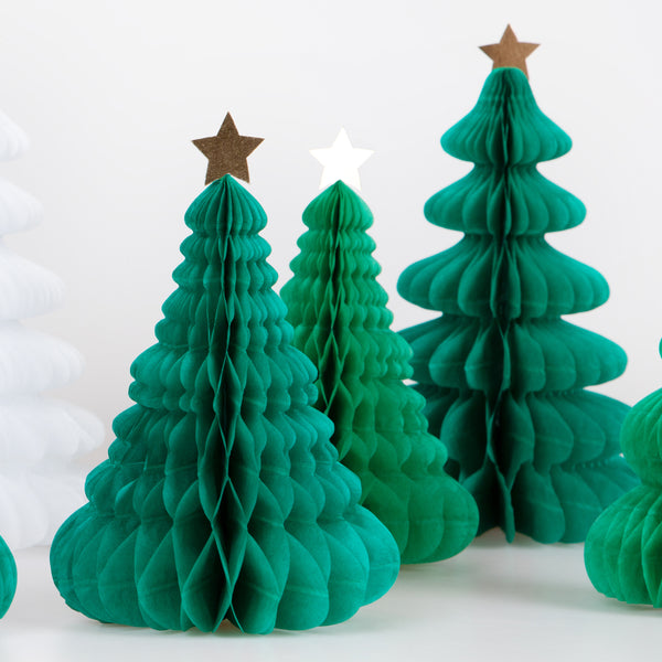 Turn your Christmas party room into a winter wonderland with our honeycomb Christmas trees. Image2