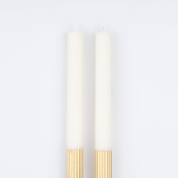 Our gold candles, with an ivory top and gold dipped base, make a wonderful table centrepiece or decoration. Image4