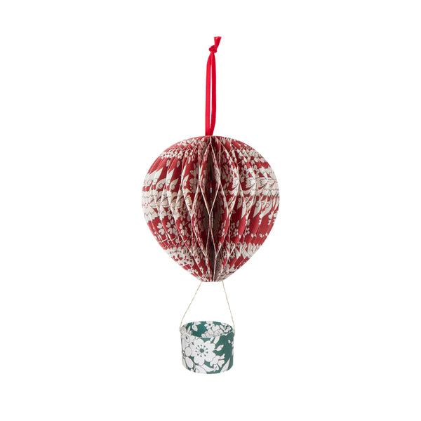 Our Christmas hanging decorations are designed as little paper balloons with beautiful Liberty print designs, perfect to decorate your tree. Image3