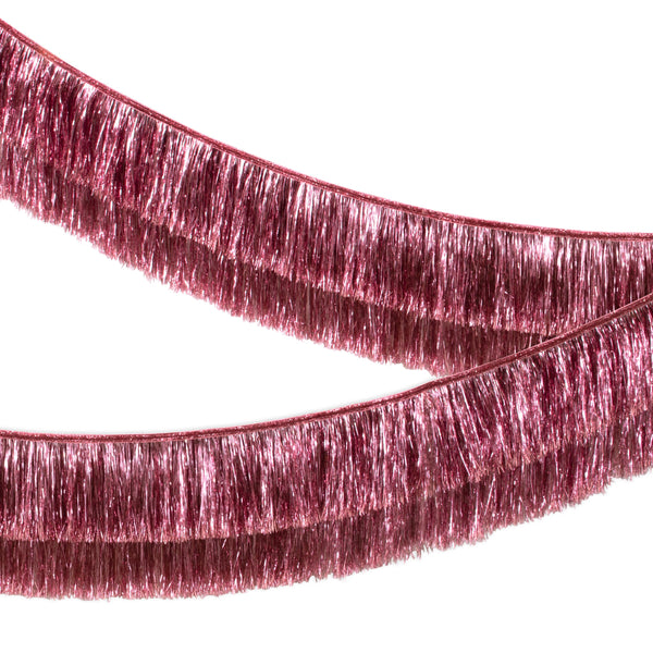 Our long tinsel garland is perfect to add a touch of shimmering pink to any party. Image1