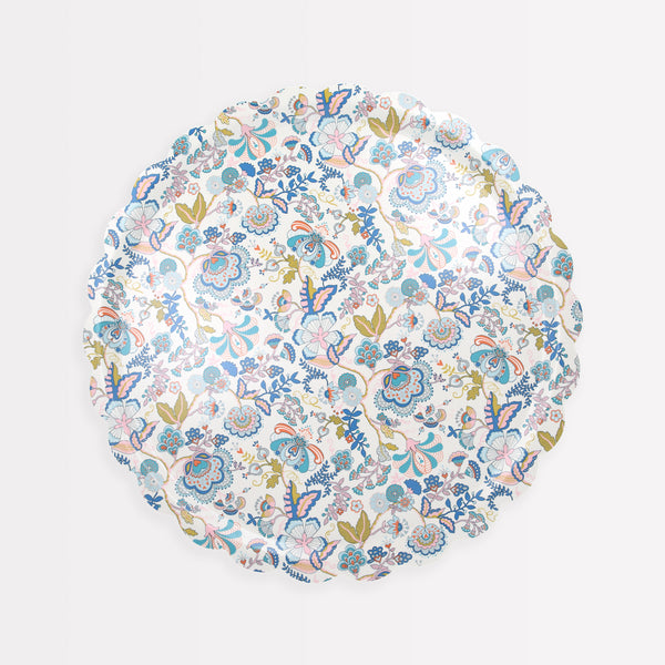 Our small tray has a pretty Liberty print design, scalloped edge, and is crafted from birch veneer plywood with a melamine coating. Image1