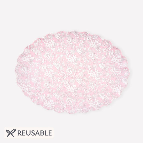 Our Liberty melamine platter features an oval moulded scalloped shape with a beautiful Liberty print design, perfect for garden parties. Image1