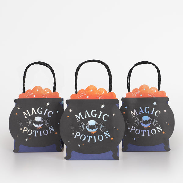 Our magic cauldron bags are perfect if you're looking for Halloween party ideas. Image5