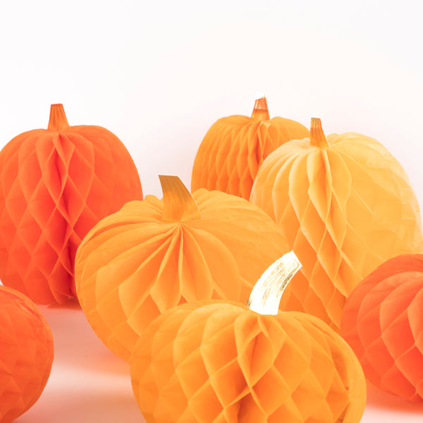 Our paper pumpkins make fabulous Halloween paper decorations. Image3
