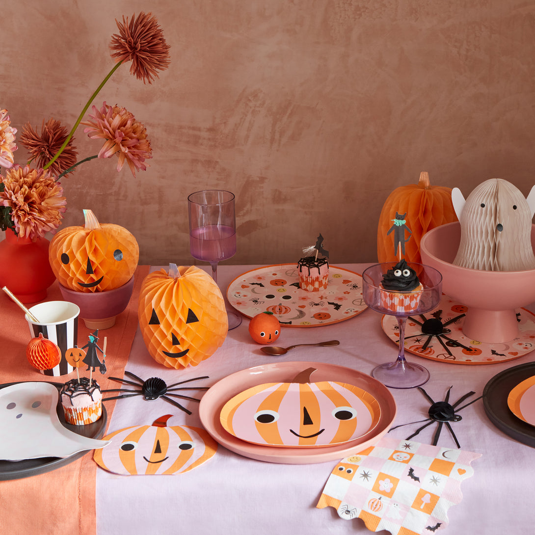 Our party plates, in the shape of a pumpkin, are perfect if you're looking for Halloween party ideas.
