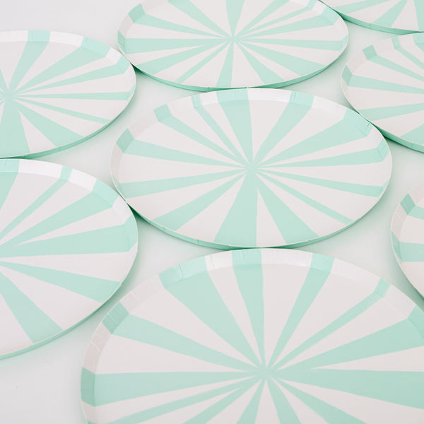 These paper plates, with mint stripes, are ideal as side plates for a dinner party or as small plates for a kids party or as cocktail plates. Image4